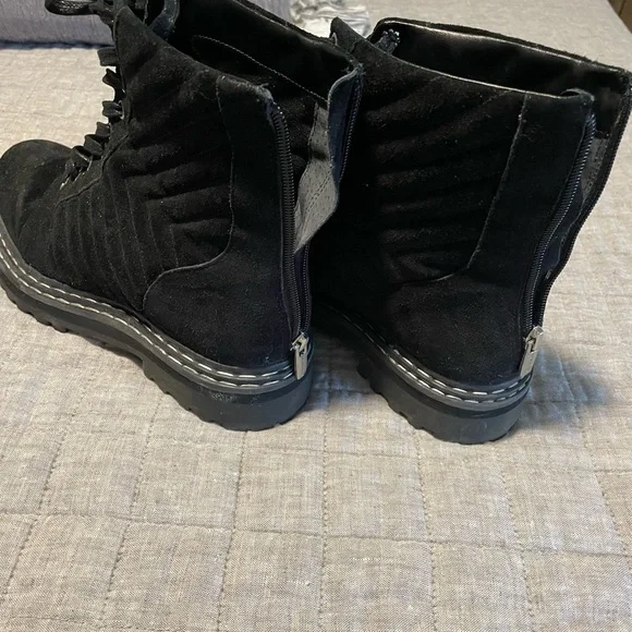 Vince Camuto x Fashion Jackson Suede Lace-Up Hiker Boots - Puchenie - Picture 2 of 3